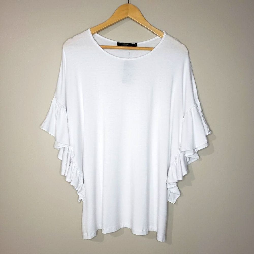 Bellina NWT Medium White Ruffle Butterfly Short. Sleeve Scoop Neck Top